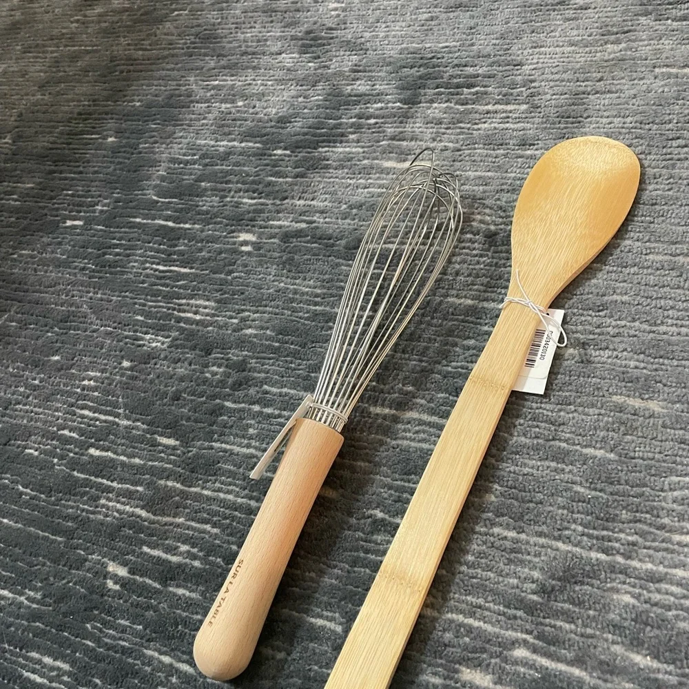 Sir La Table spatula and whisk